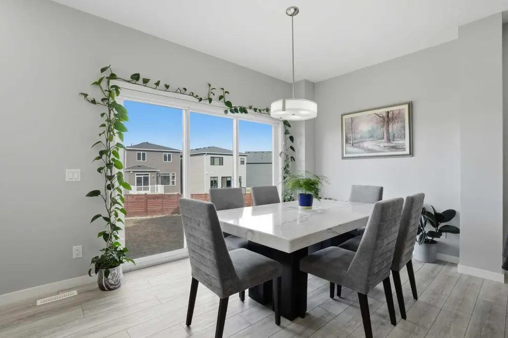 276 Calhoun Crescent NE Calgary AB T3P 2E9