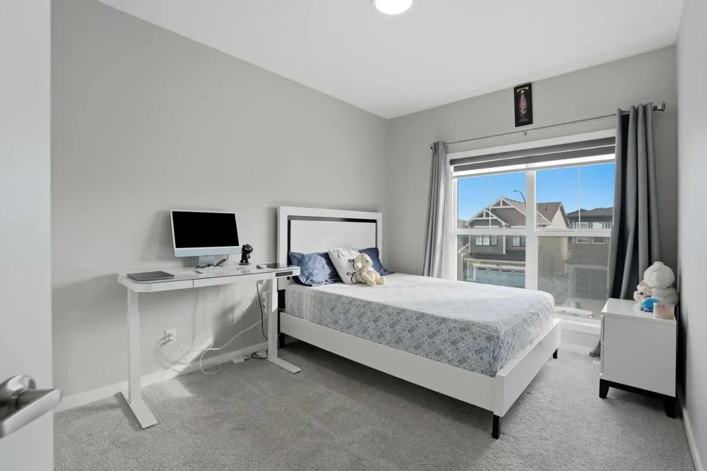 276 Calhoun Crescent NE Calgary AB T3P 2E9