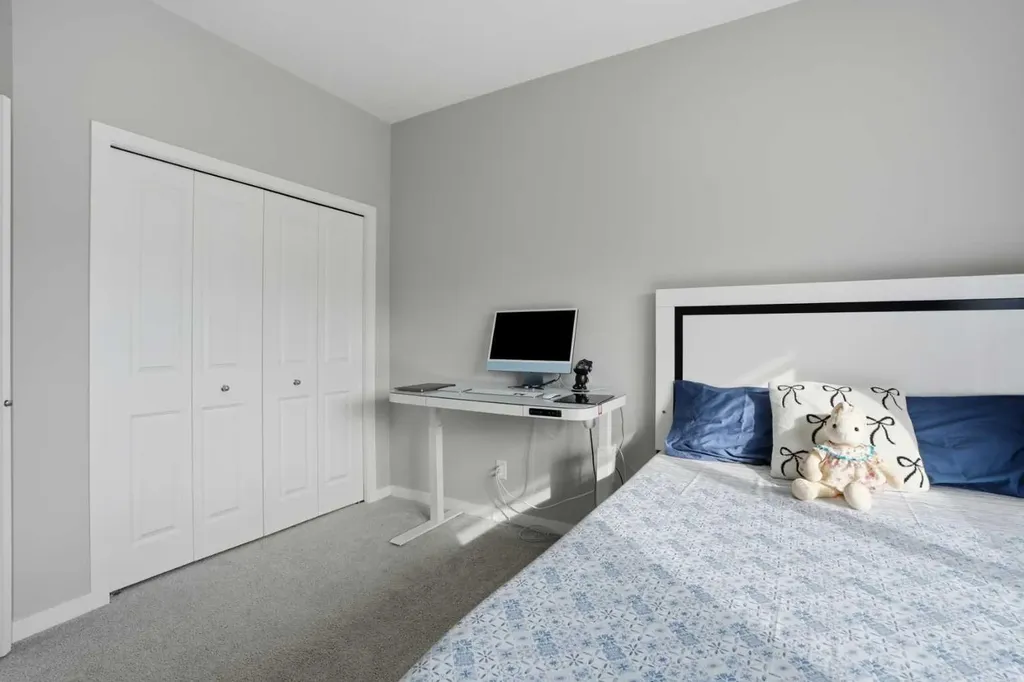 276 Calhoun Crescent NE Calgary AB T3P 2E9