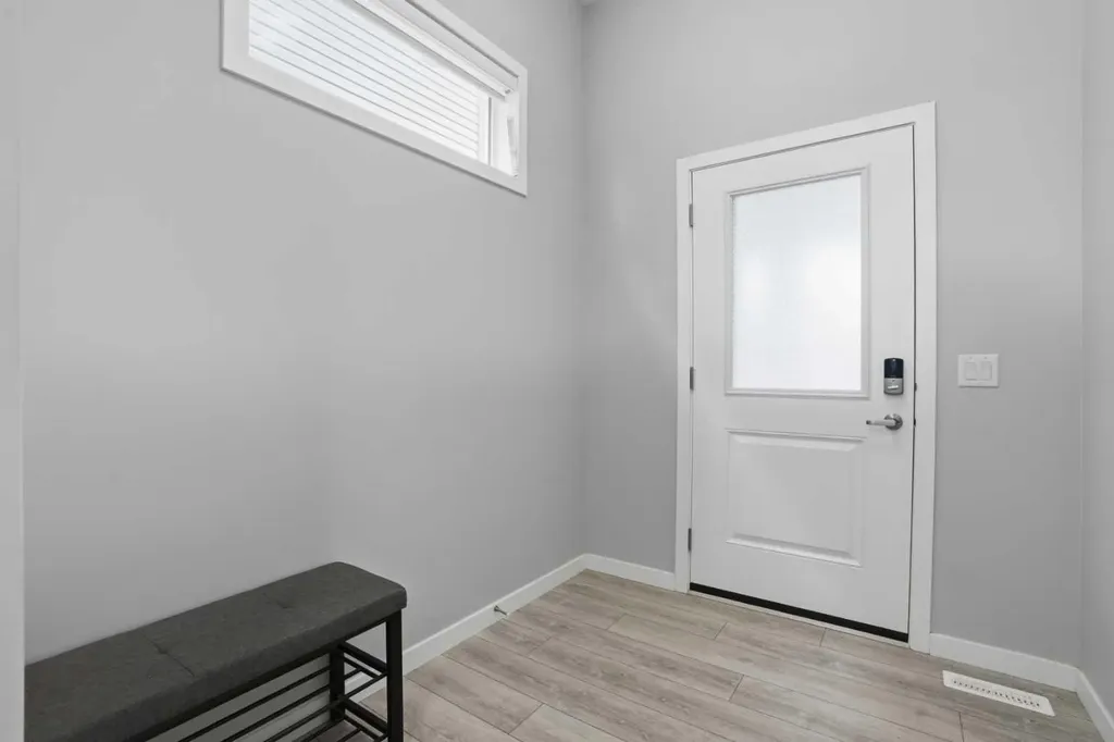 276 Calhoun Crescent NE Calgary AB T3P 2E9