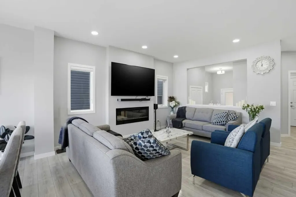 276 Calhoun Crescent NE Calgary AB T3P 2E9