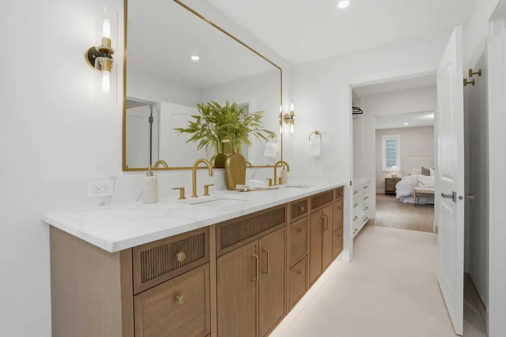 119 Canterville Road SW Calgary AB T2W 4R2
