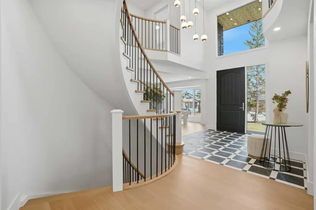 119 Canterville Road SW Calgary AB T2W 4R2