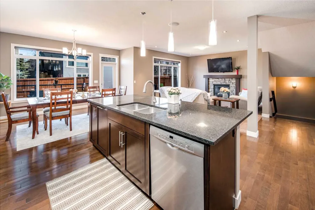 10 Aspenshire Place SW Calgary AB T3H 0P6