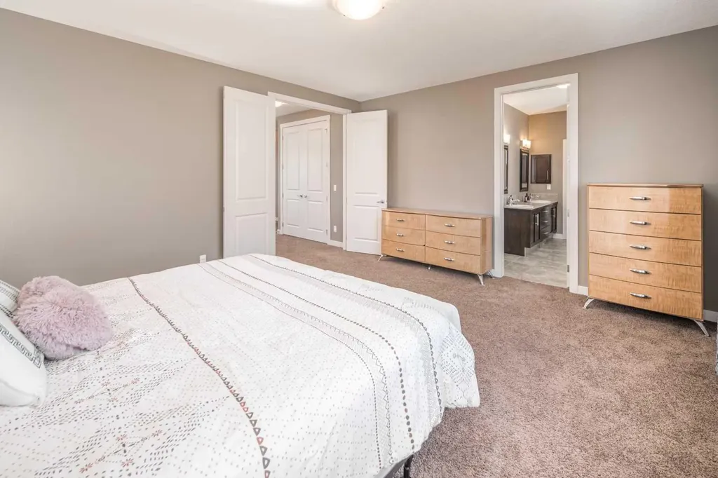 10 Aspenshire Place SW Calgary AB T3H 0P6