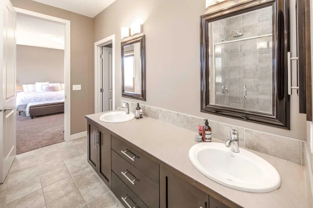 10 Aspenshire Place SW Calgary AB T3H 0P6
