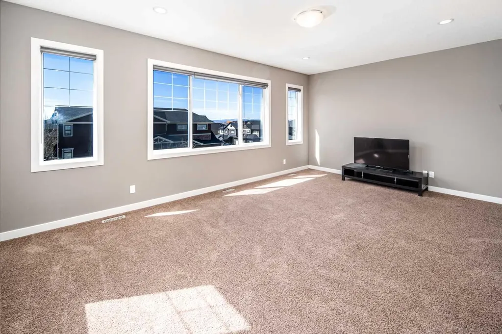 10 Aspenshire Place SW Calgary AB T3H 0P6