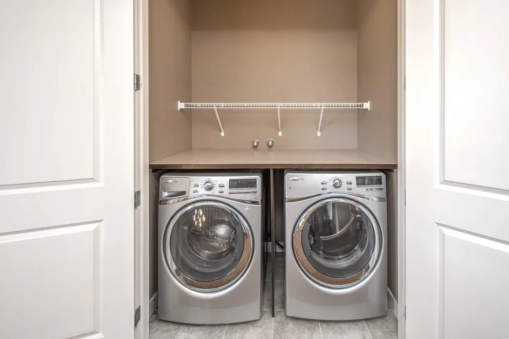 10 Aspenshire Place SW Calgary AB T3H 0P6
