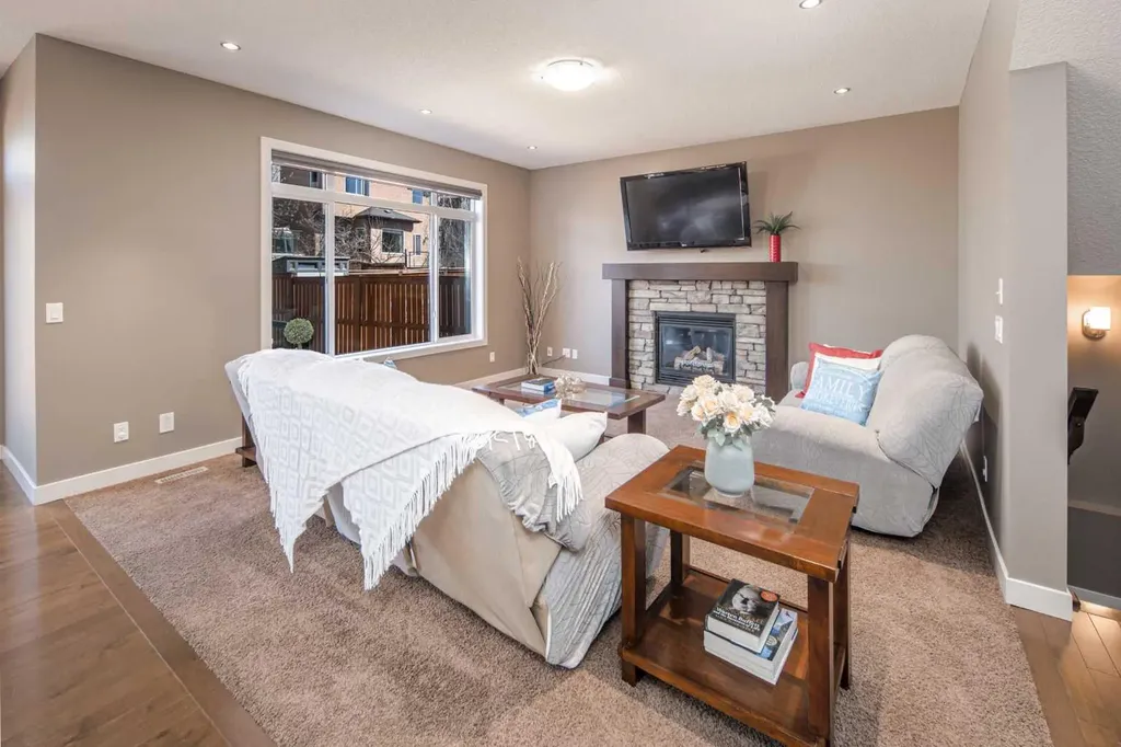 10 Aspenshire Place SW Calgary AB T3H 0P6