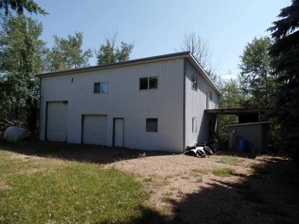 13221 Township Road Rural Lac La Biche County AB T0A 2C2