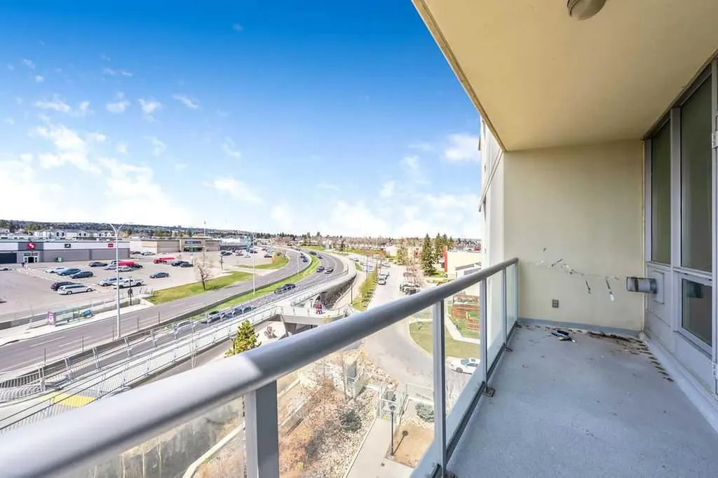 55 Spruce Place SW Calgary AB T3C 3X5