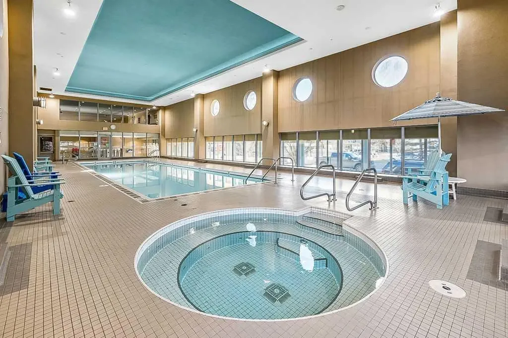 55 Spruce Place SW Calgary AB T3C 3X5