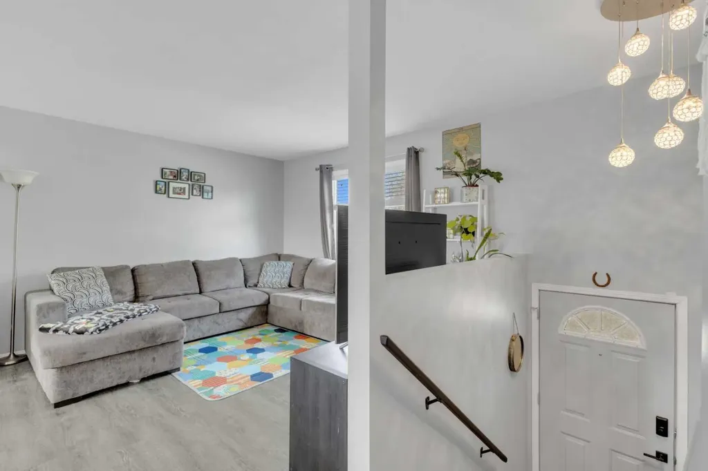 4929 Womacks Road Blackfalds AB T0M 0L1