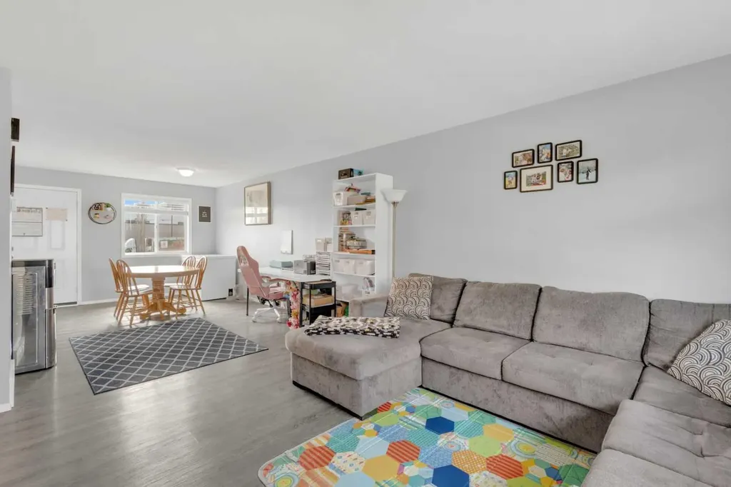 4929 Womacks Road Blackfalds AB T0M 0L1