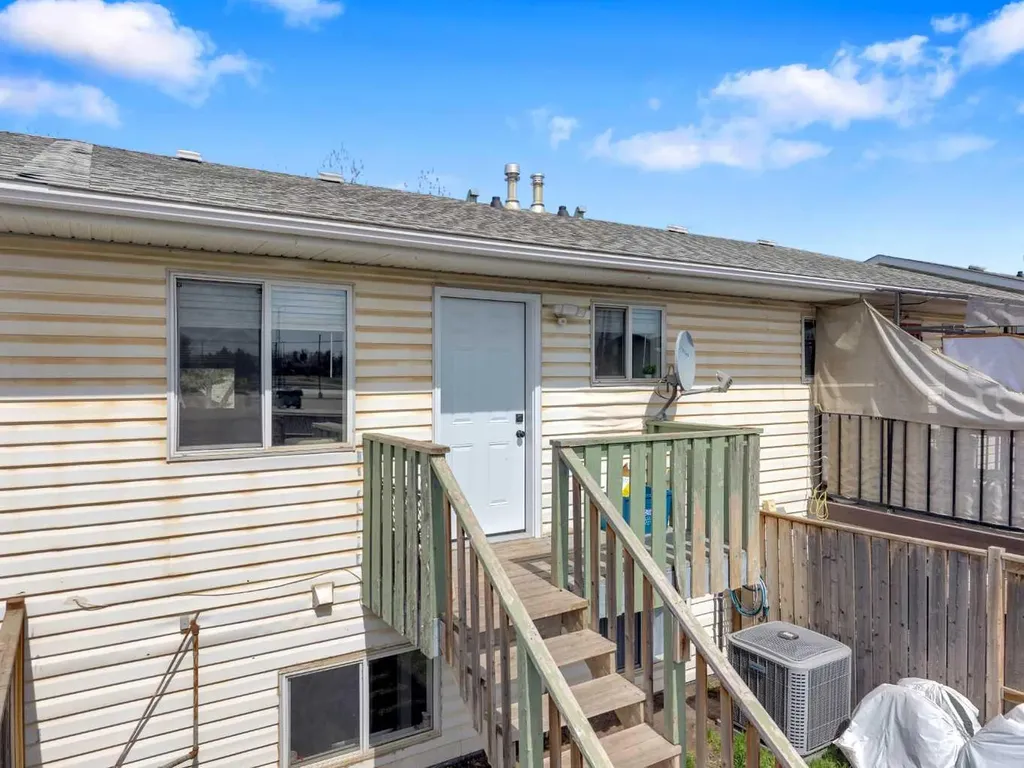 4929 Womacks Road Blackfalds AB T0M 0L1