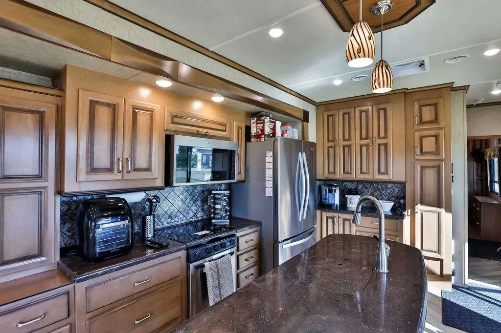 18 King Fisher Lane Rural Vulcan County AB T0L 2B0