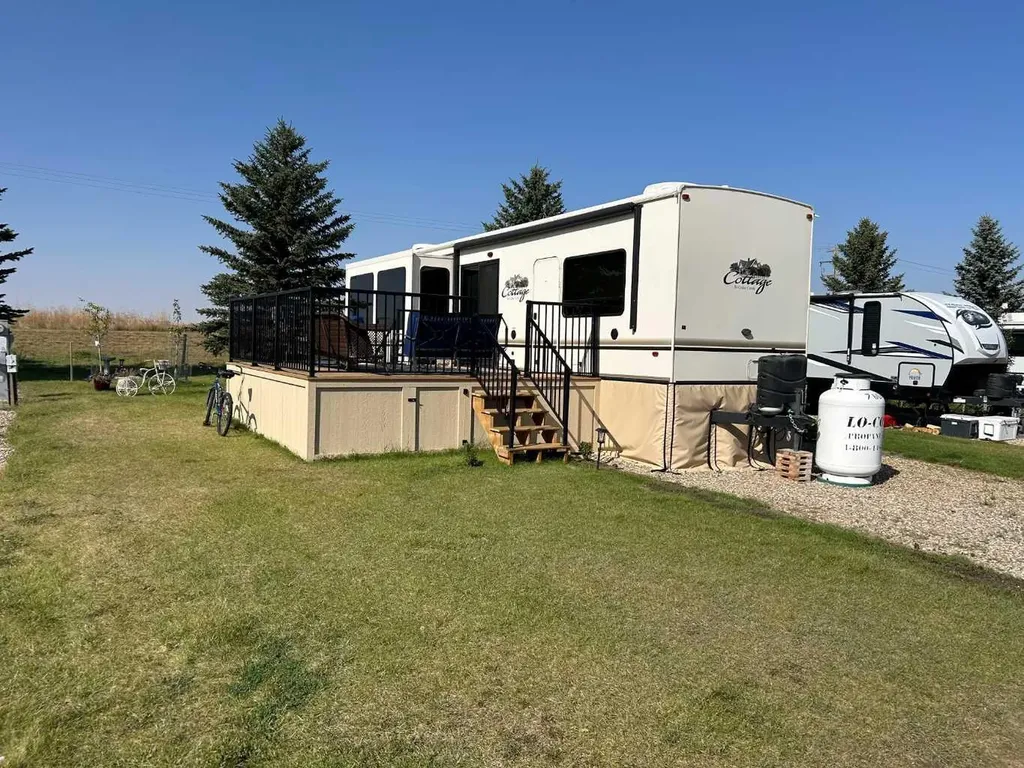 18 King Fisher Lane Rural Vulcan County AB T0L 2B0