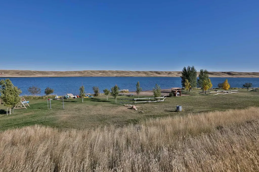 18 King Fisher Lane Rural Vulcan County AB T0L 2B0