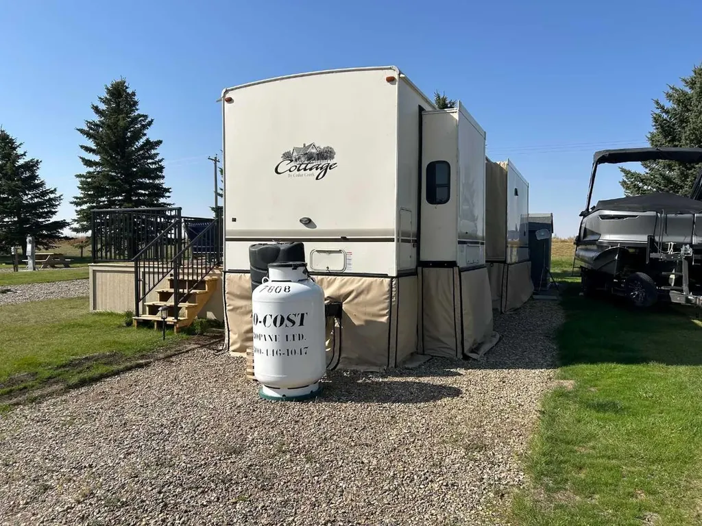 18 King Fisher Lane Rural Vulcan County AB T0L 2B0