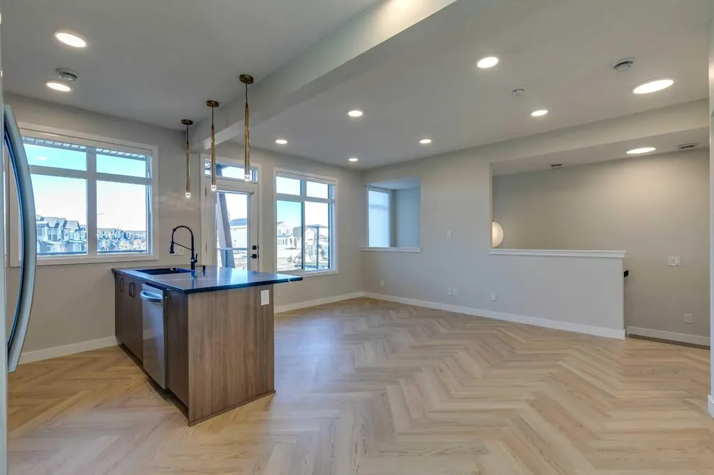 14800 1 Street NW Calgary AB T3P 1H9