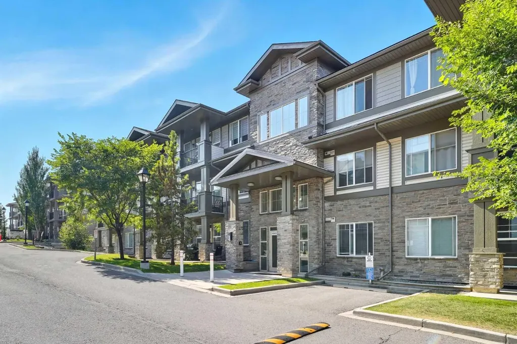 48 Panatella Road NW Calgary AB T3K 0V4