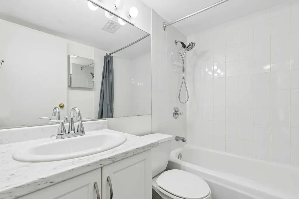 1236 15 Avenue SW Calgary AB T3C0X5