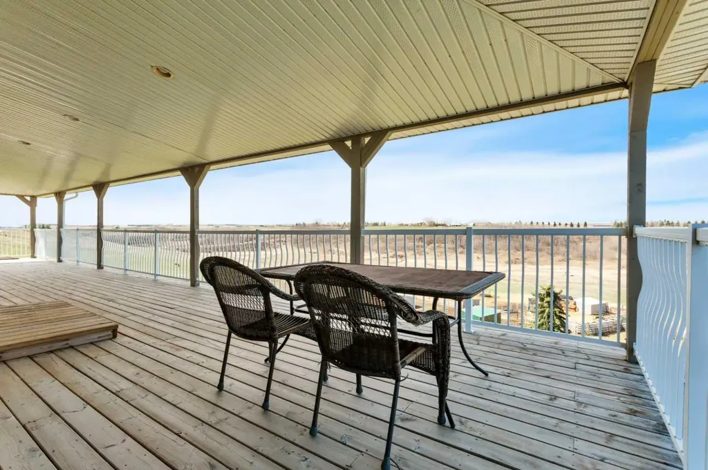 29426 Range Road 292 Rural Mountain View County AB T0M0N0