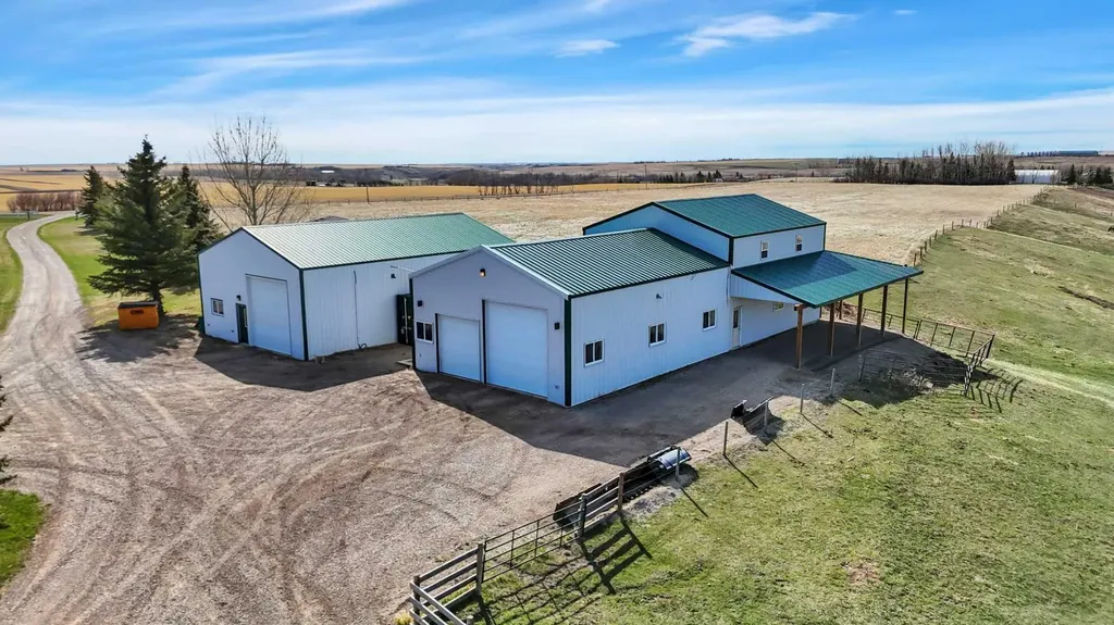 29426 Range Road 292 Rural Mountain View County AB T0M0N0