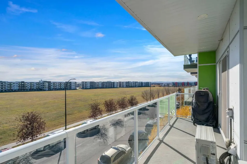 20 Seton Park SE Calgary AB T3M 2V4