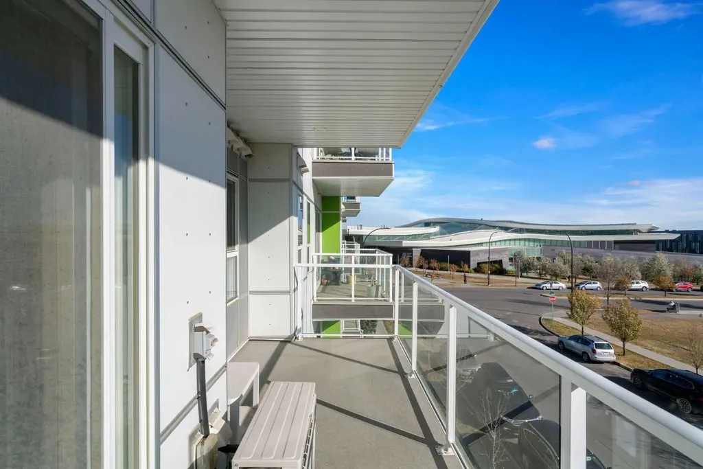 20 Seton Park SE Calgary AB T3M 2V4