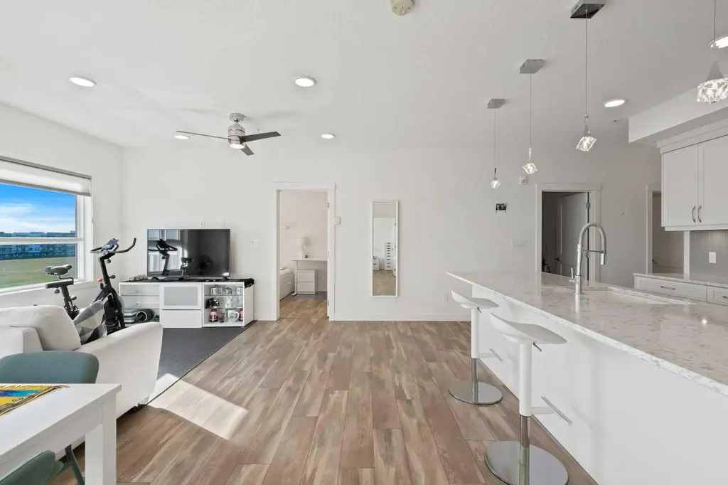 20 Seton Park SE Calgary AB T3M 2V4
