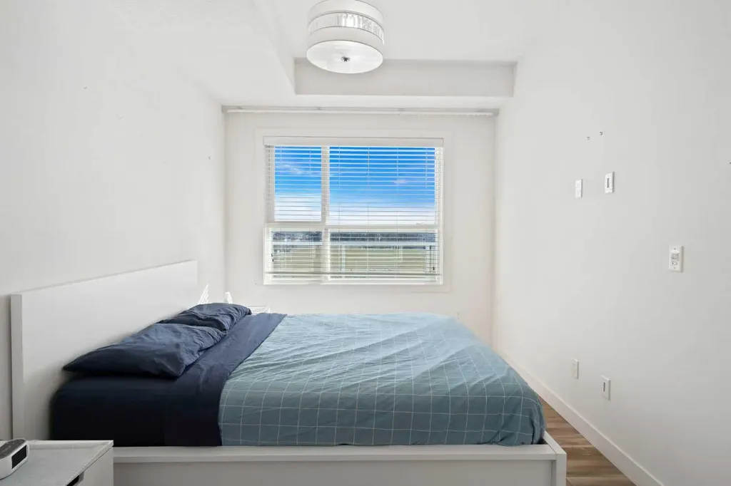 20 Seton Park SE Calgary AB T3M 2V4