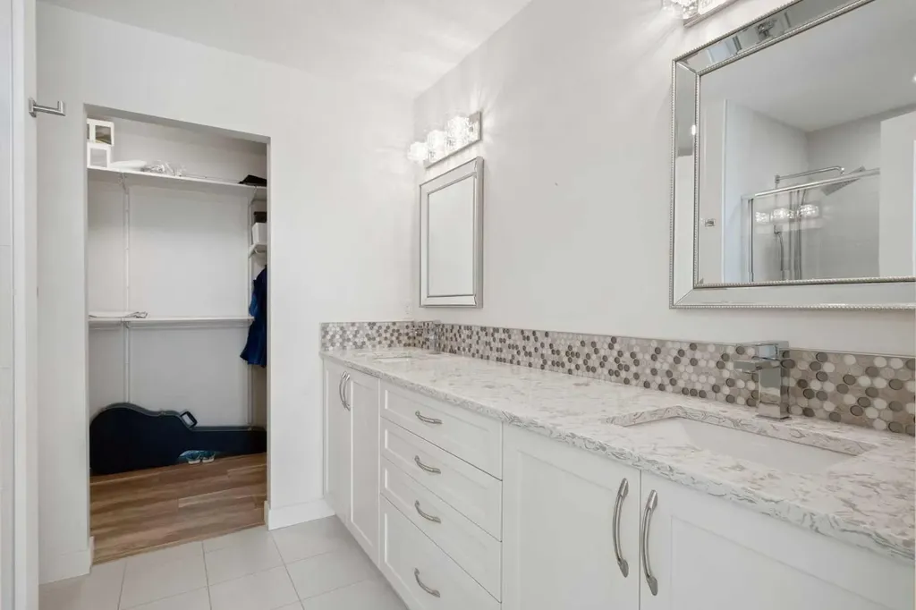 20 Seton Park SE Calgary AB T3M 2V4