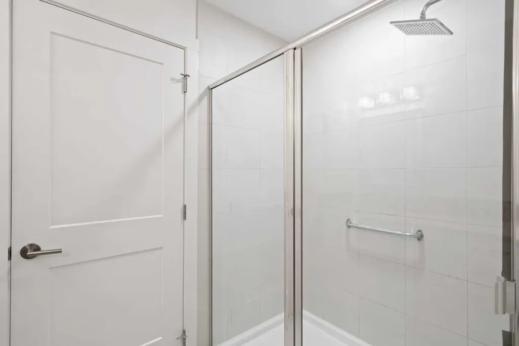 20 Seton Park SE Calgary AB T3M 2V4