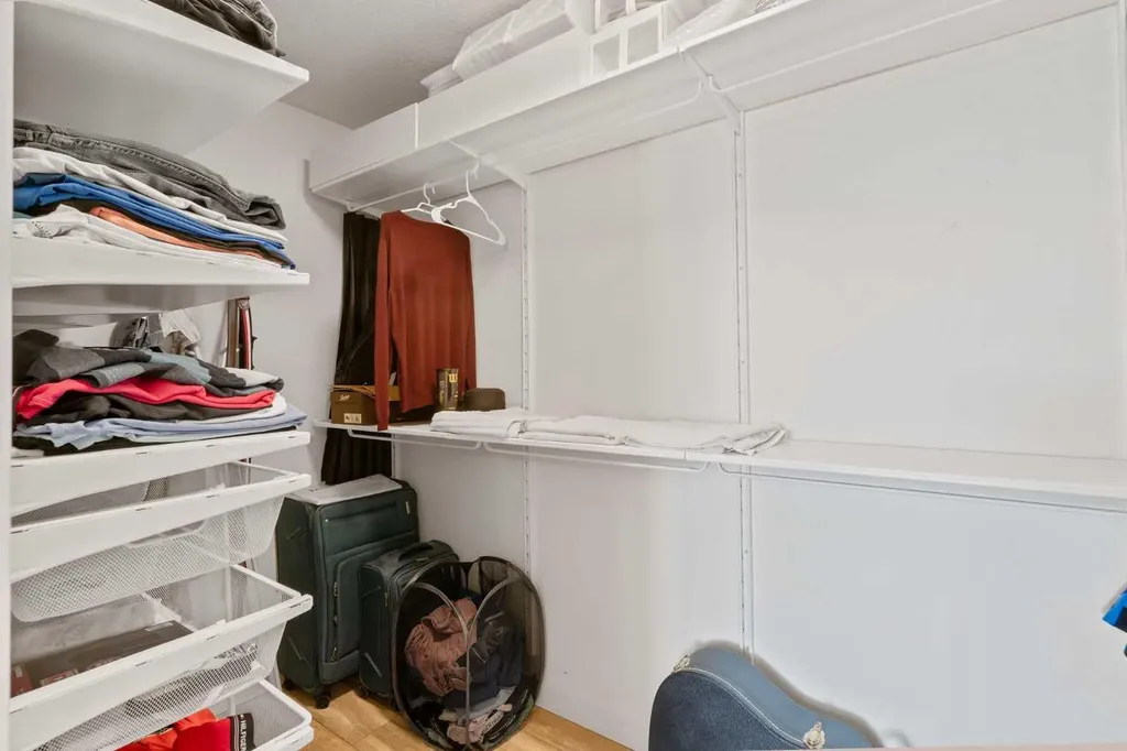20 Seton Park SE Calgary AB T3M 2V4