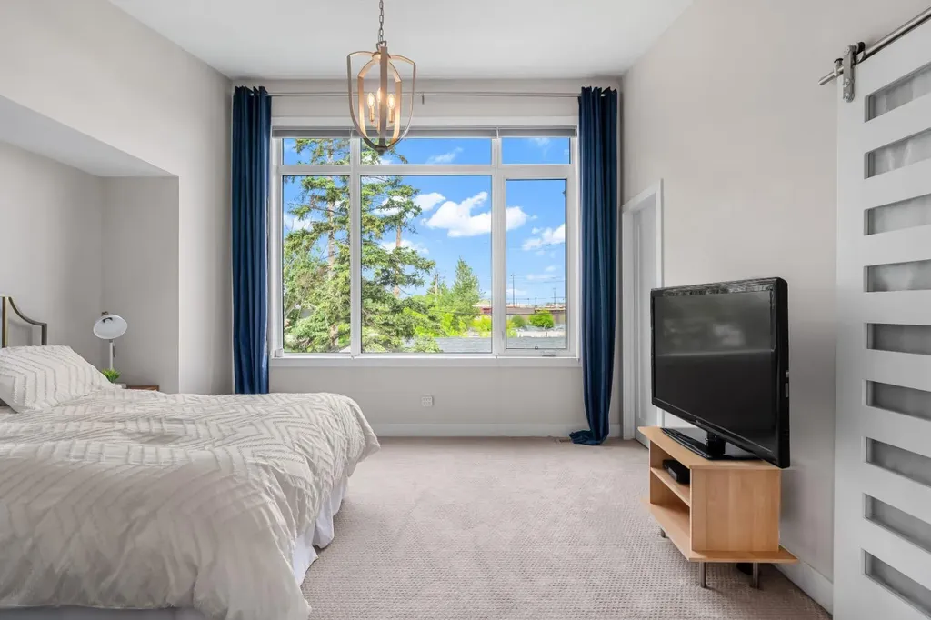2741 16a Street SE Calgary AB T2G 3T3