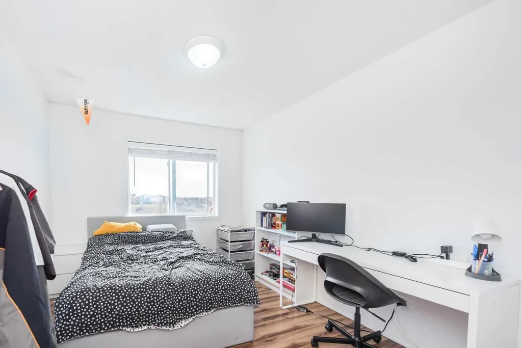 281 Citadel Point NW Calgary AB T3G 5L2