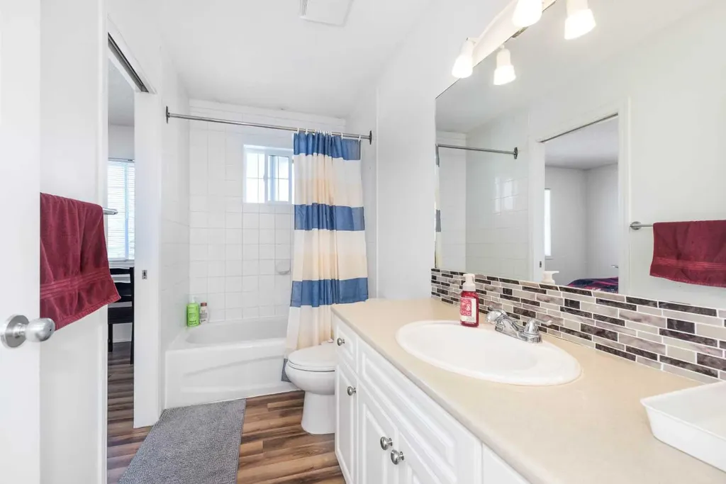281 Citadel Point NW Calgary AB T3G 5L2