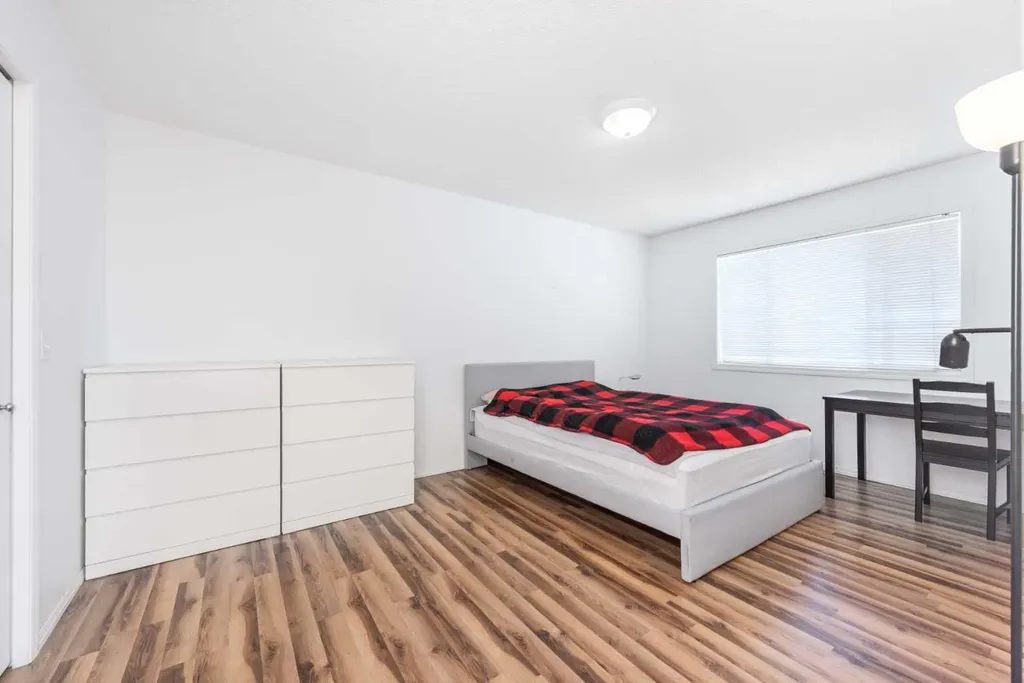 281 Citadel Point NW Calgary AB T3G 5L2