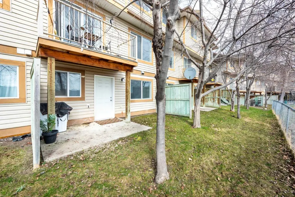 281 Citadel Point NW Calgary AB T3G 5L2