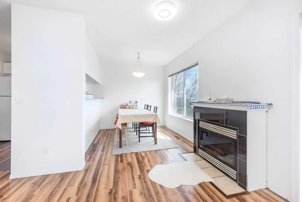 281 Citadel Point NW Calgary AB T3G 5L2