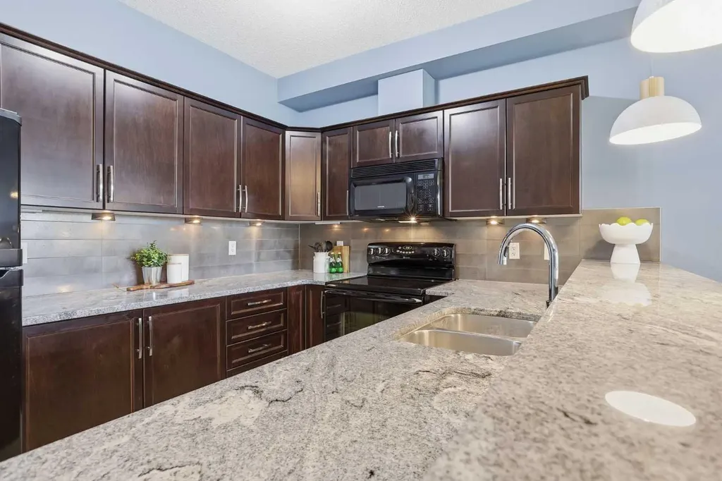 1 Crystal Green Lane Okotoks AB T1S 0C5
