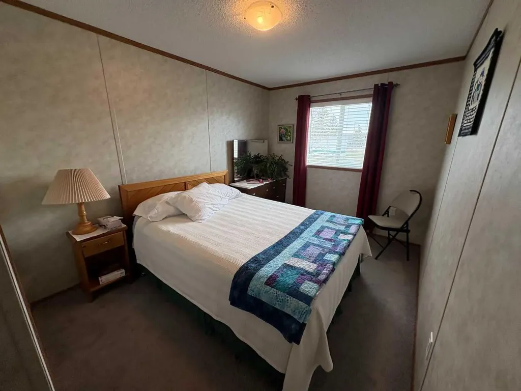 7834 97 Avenue Peace River AB T8S 1W5