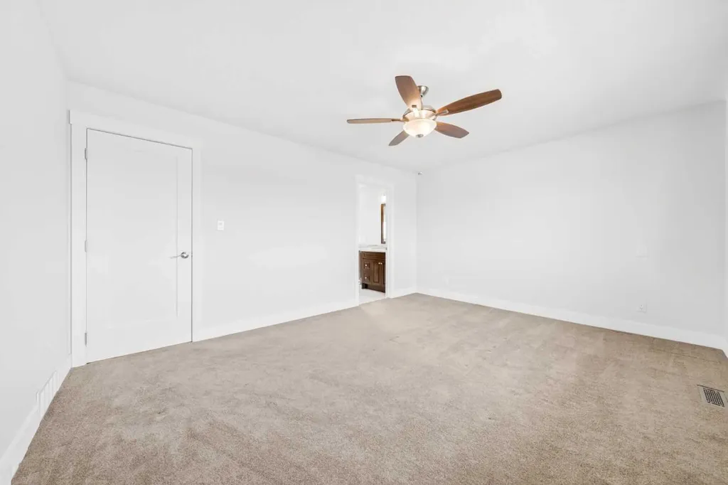1728 Lake Bonavista Drive SE Calgary AB T2J 3B5