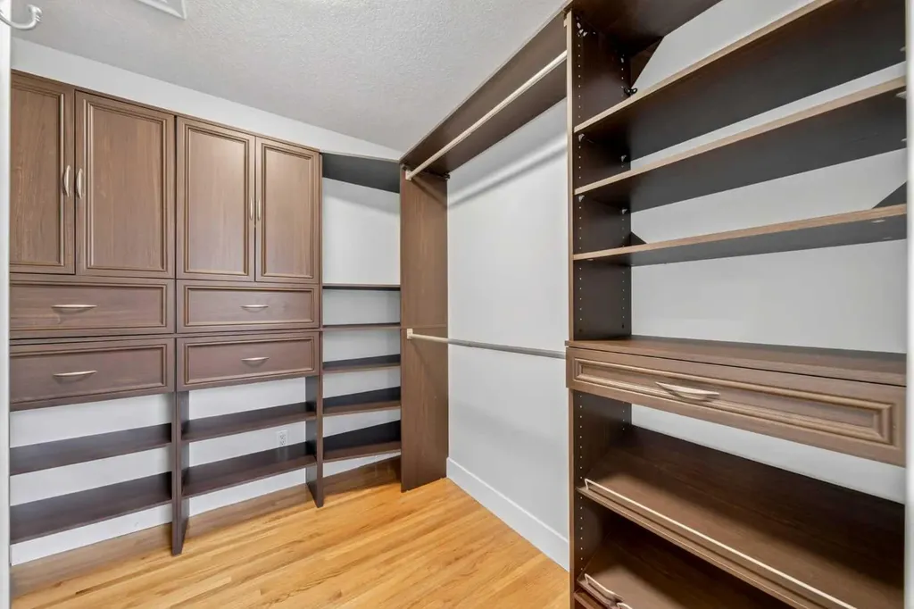 1728 Lake Bonavista Drive SE Calgary AB T2J 3B5