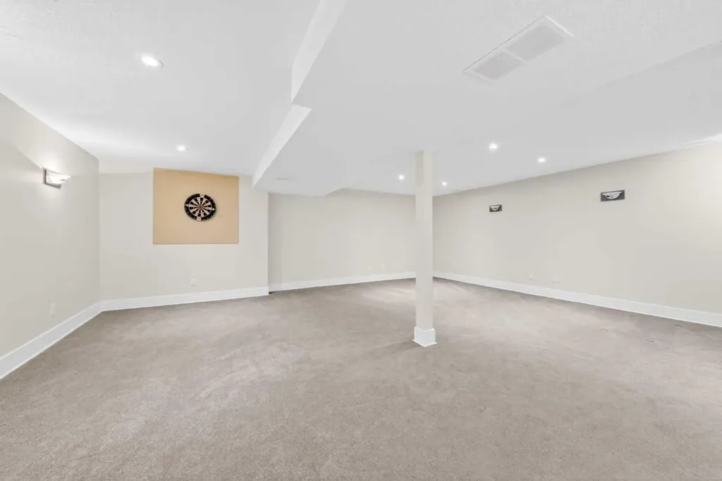 1728 Lake Bonavista Drive SE Calgary AB T2J 3B5