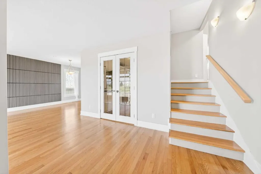 1728 Lake Bonavista Drive SE Calgary AB T2J 3B5