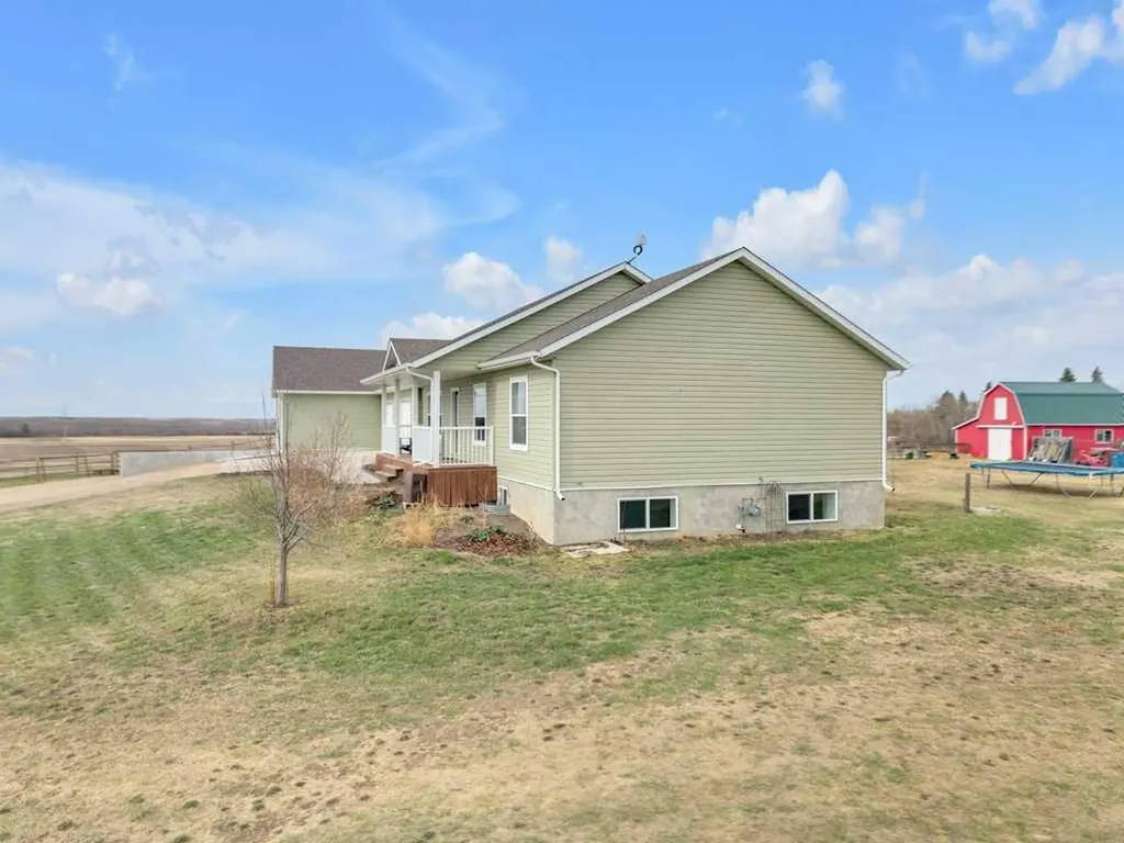 1 -251061 Township Road 431a Rural Ponoka County AB T4J 1R1