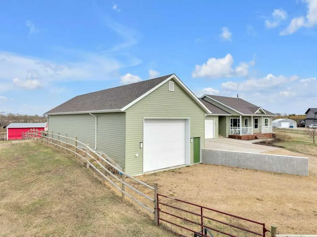 1 -251061 Township Road 431a Rural Ponoka County AB T4J 1R1