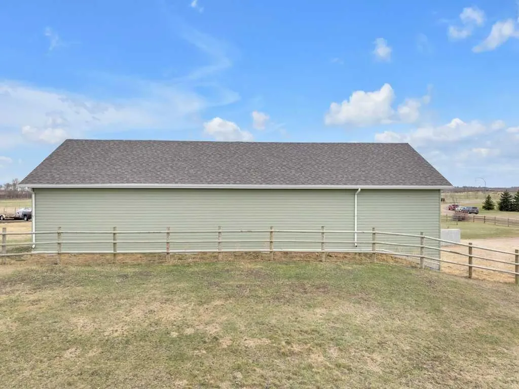 1 -251061 Township Road 431a Rural Ponoka County AB T4J 1R1